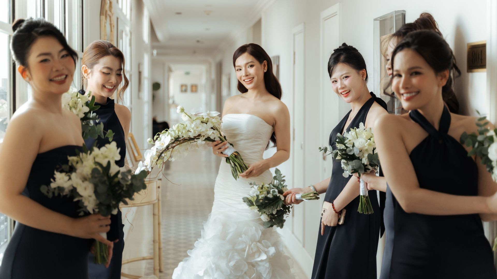 What to Expect From Live Wedding Music in Vietnam's Tropical Climate